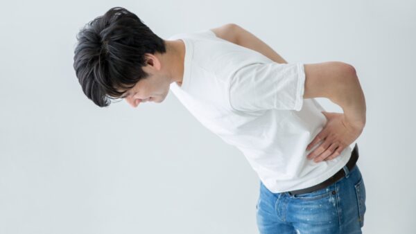 【札幌市白石区八軒】朝起きたときの腰痛、なぜ起こる？考えられる原因を詳しく解説！