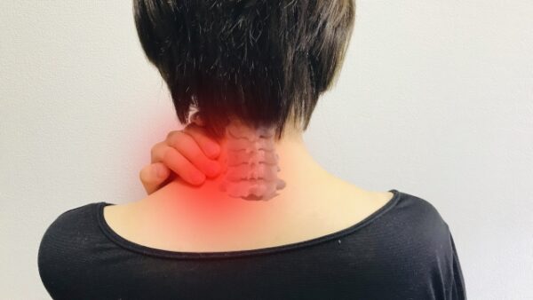 札幌市西区八軒｜手のしびれでお困りの方へ―頚椎神経根症の可能性があります。さきがけ鍼灸整骨院で症状を和らげていきましょう